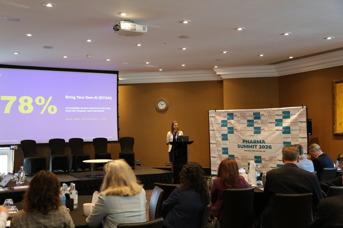 Selina Gaertner delivering a keynote on AI in Life Sciences at the Global Pharma Tech Summit 2026 in London
