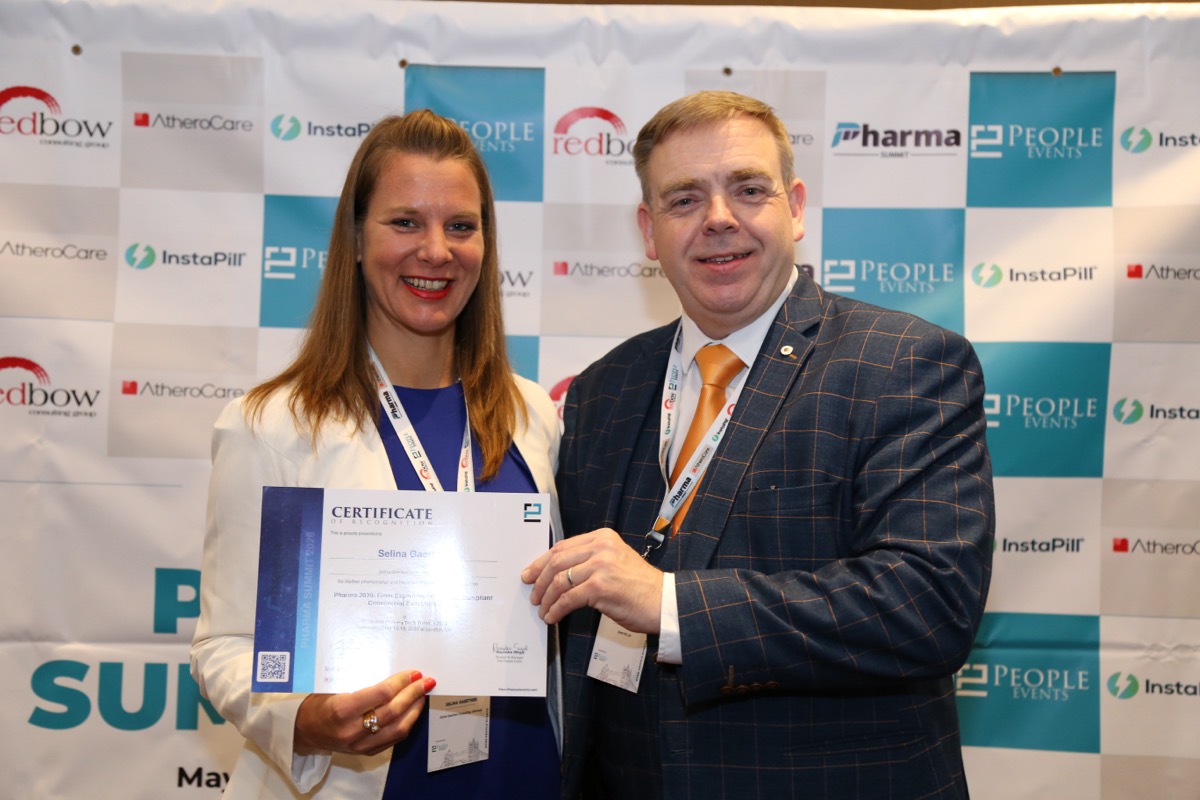 Selina Gaertner receiving speaker certificate at the Global Pharma Tech Summit 2026